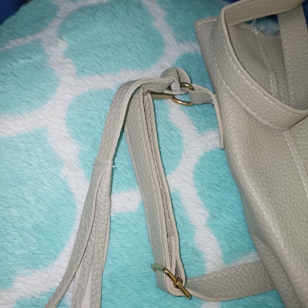 Bags - Picture 3 of 4